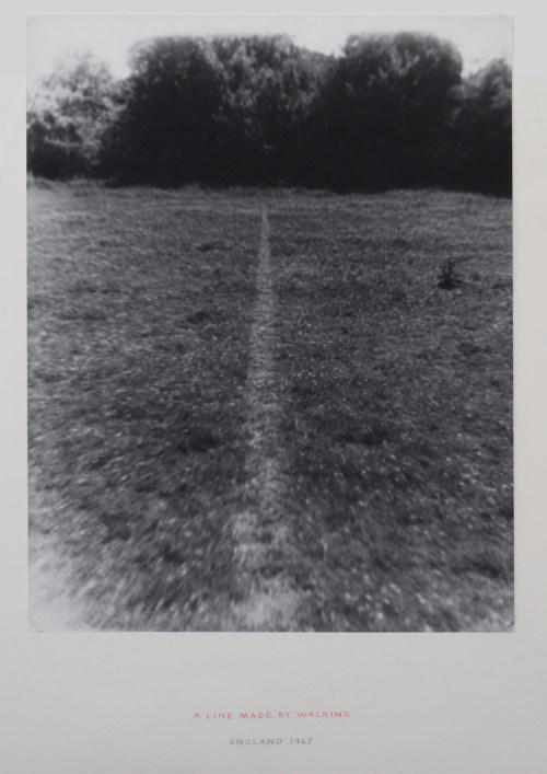 richard-long-i-una-linea-trazada-caminando-i-1967-collection-dorothee-and-konrad-fischer-copy-vegap-barcelona-2012